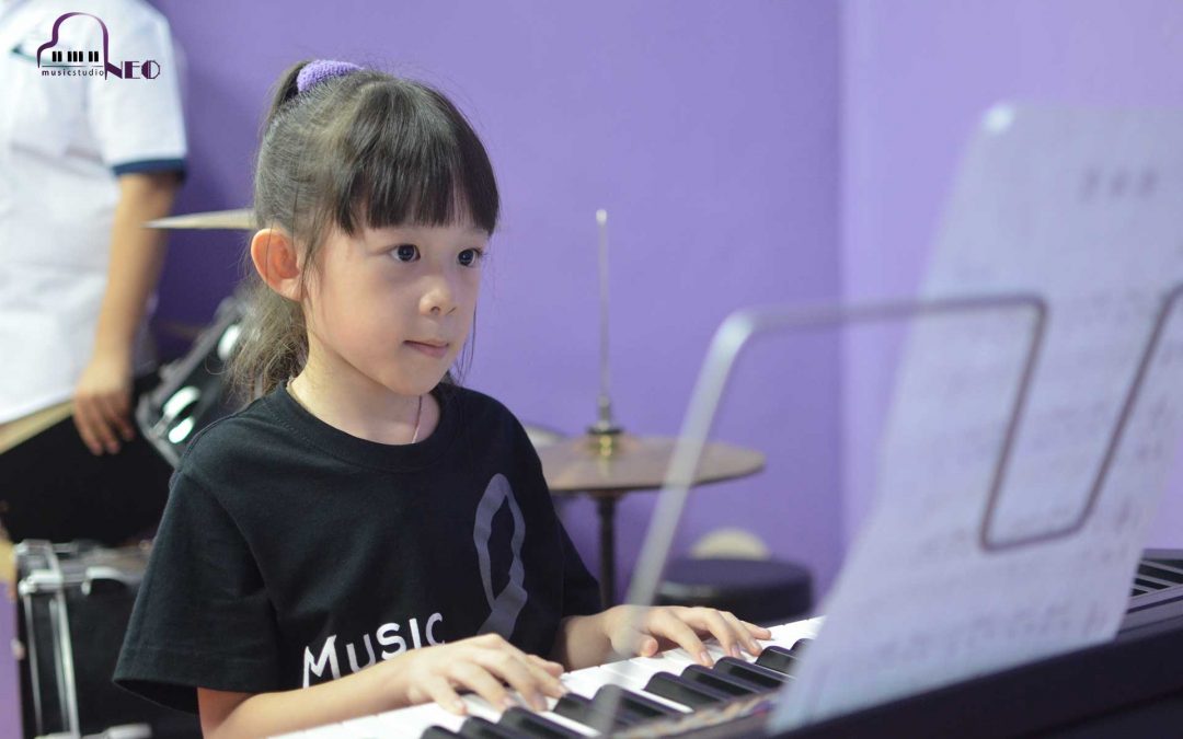 Klang Keyboard Instrument Playing courses | Neo Music Studio